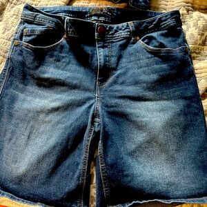 1822 Denim